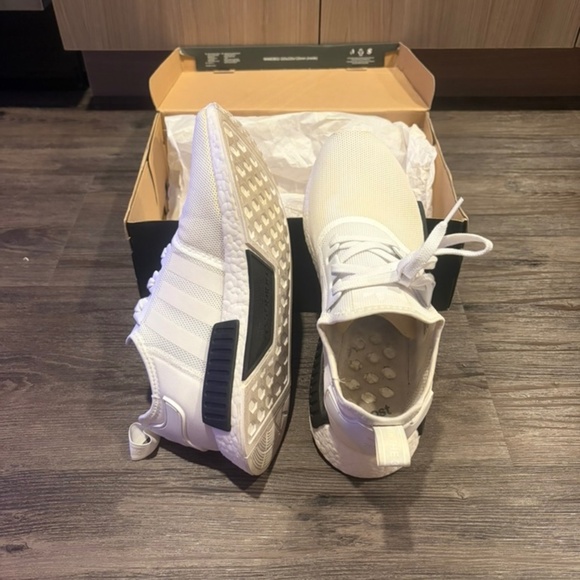 [ADIDAS] NMD R1 SNEAKERS - Picture 1 of 7